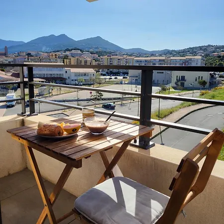 Propriano T2 A 2 Pas Des Plages Et Du Port * Propriano (Corsica)